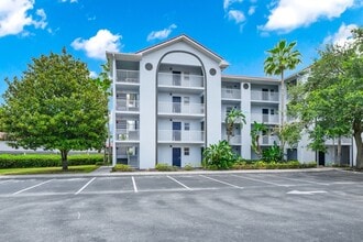 Building Photo - 2954 Sadina St