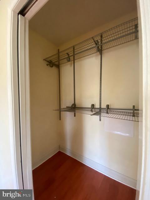 Building Photo - 140 Walnut Ave