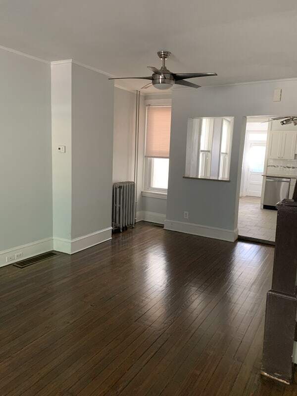 Building Photo - 203 Levering St