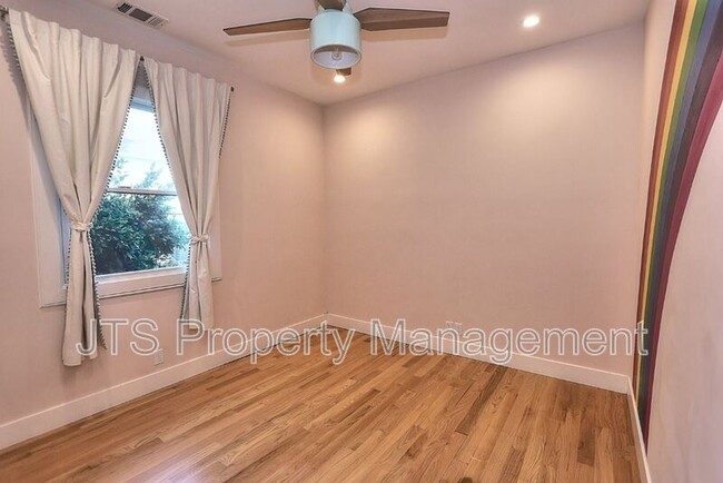 Building Photo - 809 Figueroa St