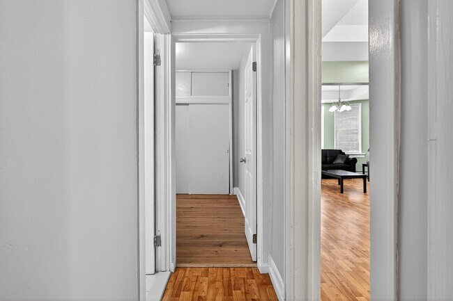 Building Photo - 281 Fulton Ave