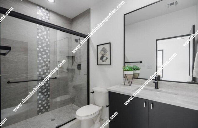 Building Photo - Living on top of the world in Corrales!!!! Look at these views!!!!