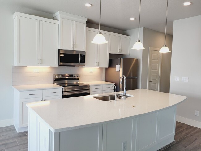 Building Photo - Beautiful SFH Available For Rent! Located ...