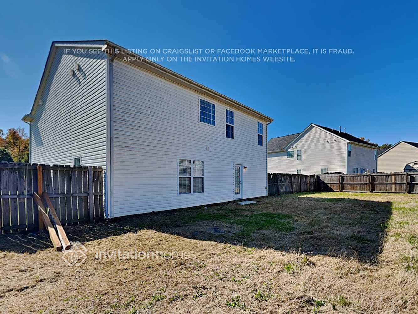 Building Photo - 607 Brassfield Dr