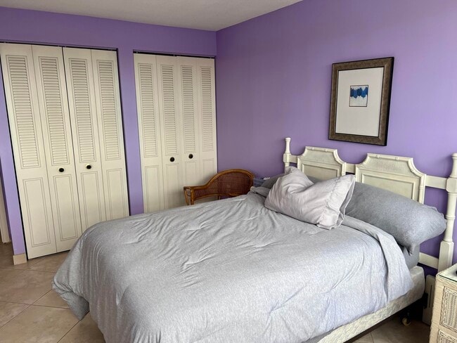 Building Photo - 5600 N Flagler Dr