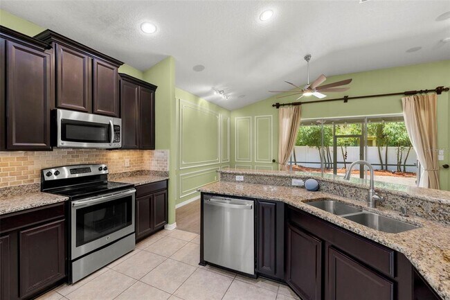 Building Photo - 8709 Deep Maple Dr