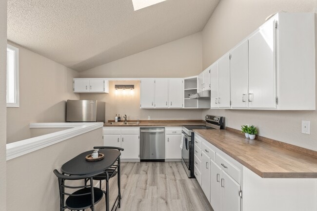 Primary Photo - 946 Ocean Shores Blvd SW