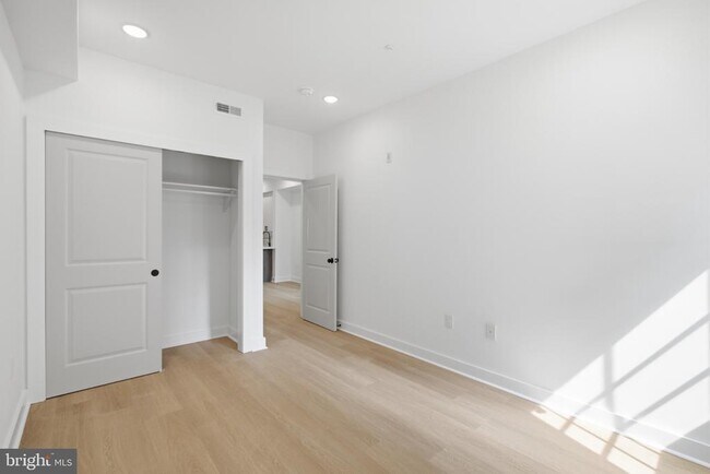 Building Photo - 2253 N 12th St
