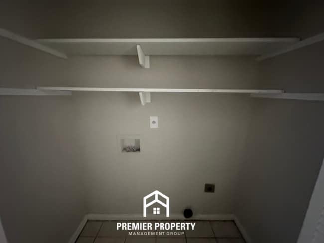 Building Photo - 6343 Limewood Ave