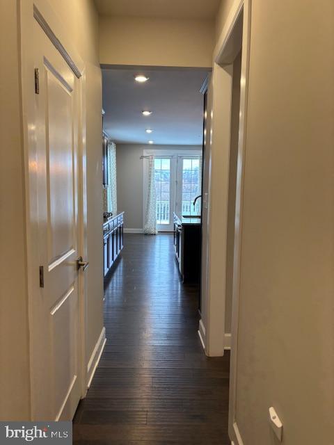 Building Photo - 503 Cliff Ln