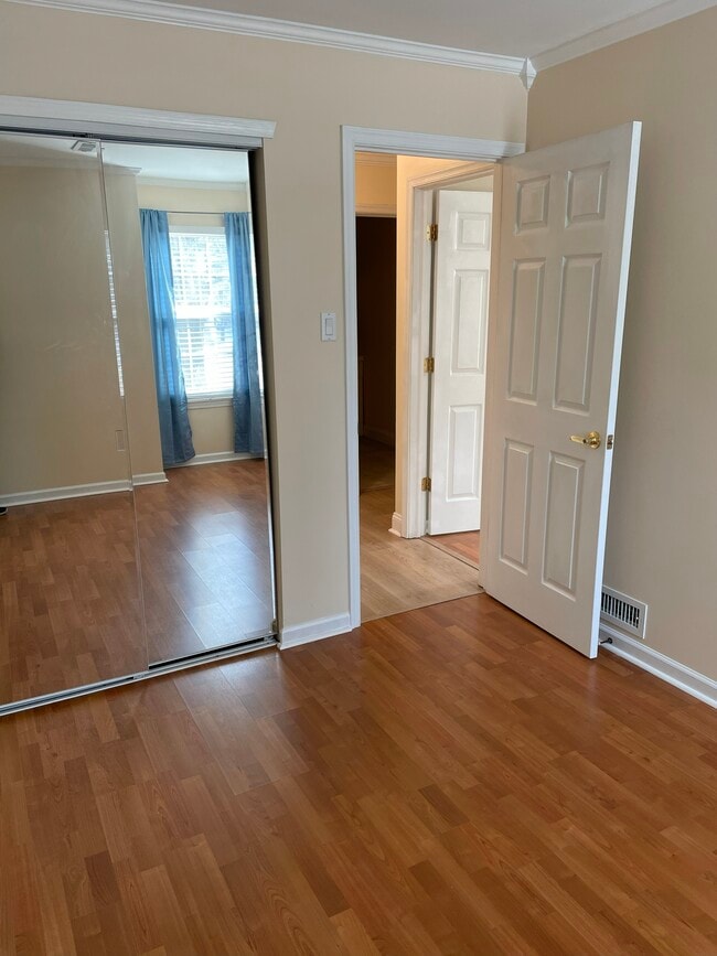 Building Photo - 1 Bridgewater Dr