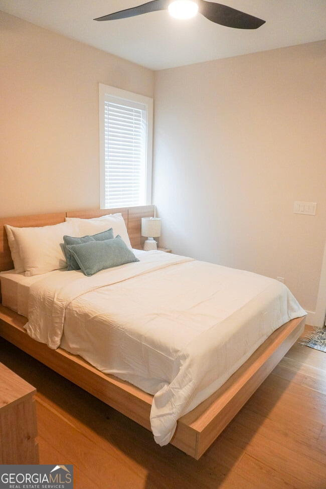 Building Photo - 68 Boulevard SE