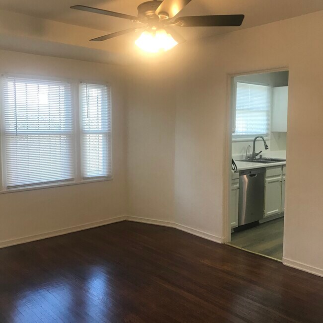 Dining Room - 1418 S Doheny Dr