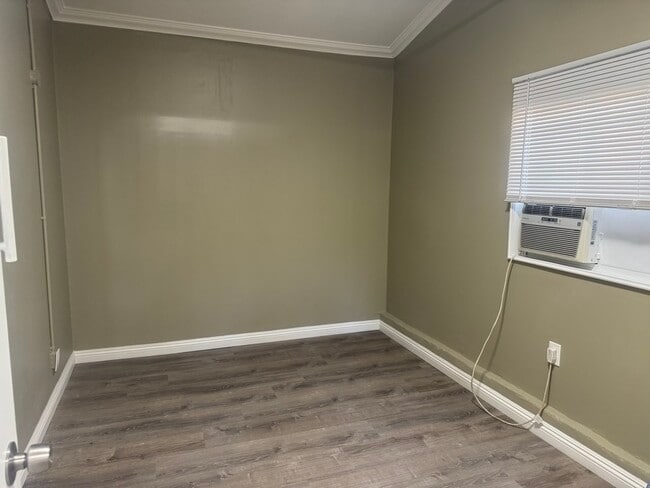 Building Photo - 2100 El Paseo