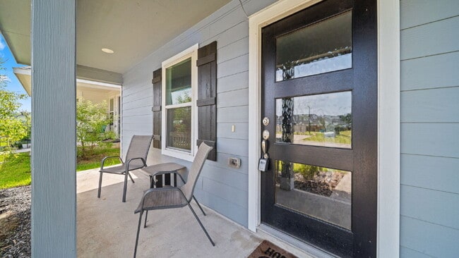 Building Photo - Welcome home to this charming 2-bedroom, 1-bath home in the growing Marie Village community of Co...