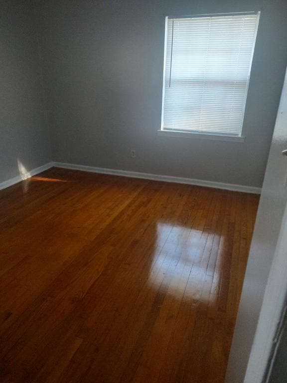 Building Photo - 713 E Town Rd