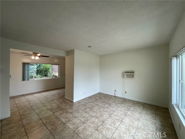 Building Photo - 701 Adlena Dr