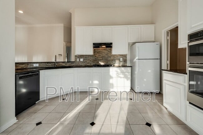 Building Photo - 2309 Kittyhawk Dr