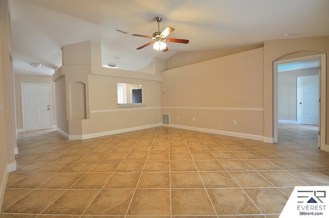 Building Photo - 11 Ripplewood Ln
