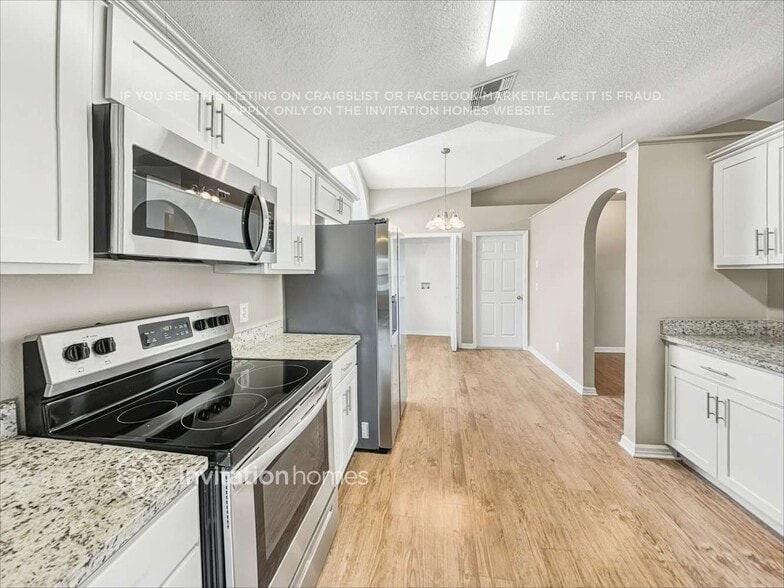 Building Photo - 12864 Maribou Cir