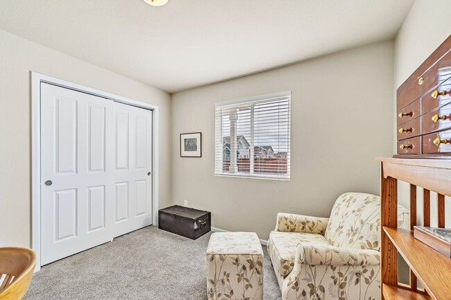 Building Photo - 13170 Valley Peak Dr