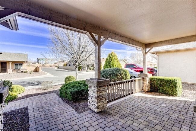 Building Photo - 4 bedroom, 2 bath Home in Quailwood