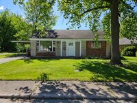 Building Photo - 129 Peach St