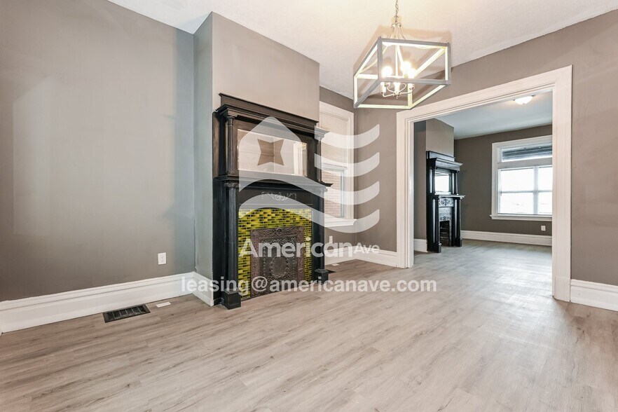 Building Photo - 253 Watson Blvd