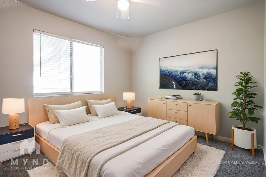 Building Photo - 6204 Duchess Dr