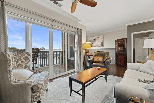 Building Photo - 4 Gas Light Dr