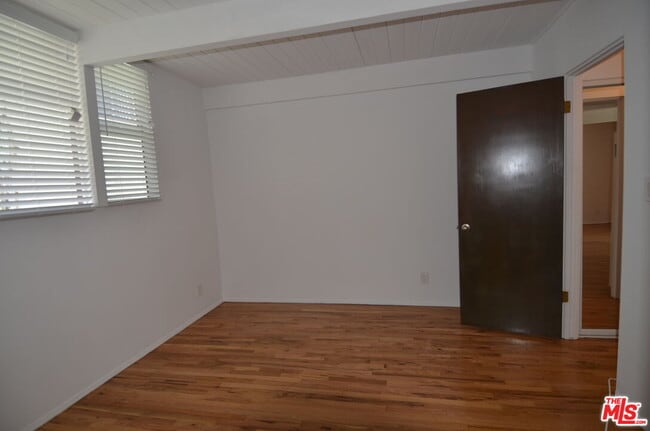 Building Photo - 3113 5th St