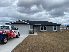 Building Photo - 3/2/2 Silver Spring Shores **AVAILABLE SOON***