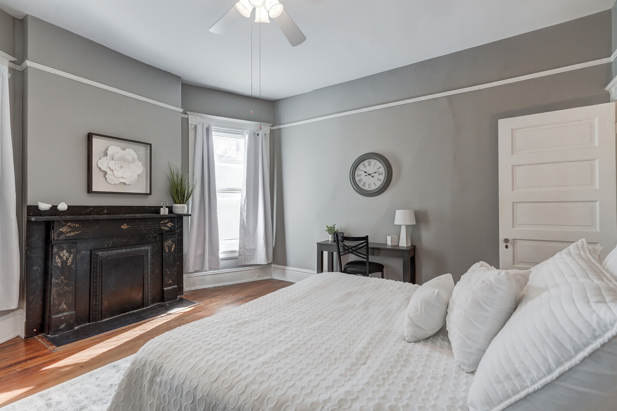 Building Photo - 1913 Hanover Ave