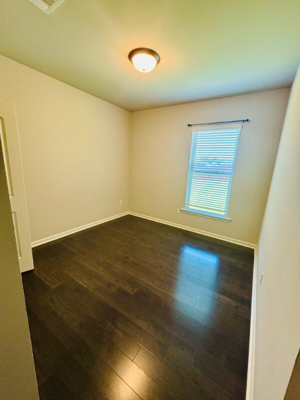 Building Photo - 4739 Viola Farms Dr