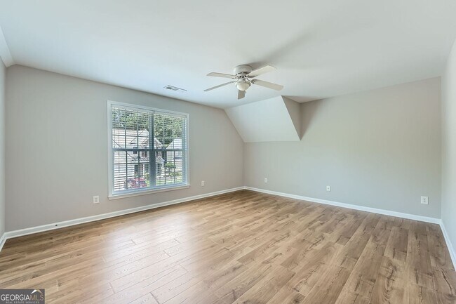 Building Photo - 2310 Vistoria Dr