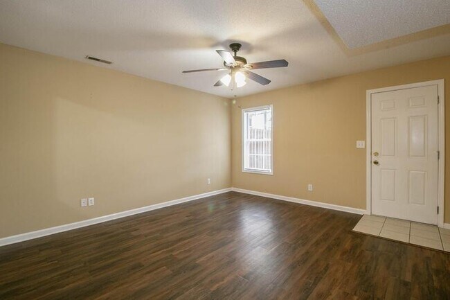 Building Photo - 2107-1 Ringgold Ct