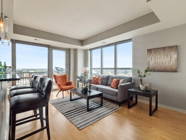 Building Photo - 929 Portland Ave