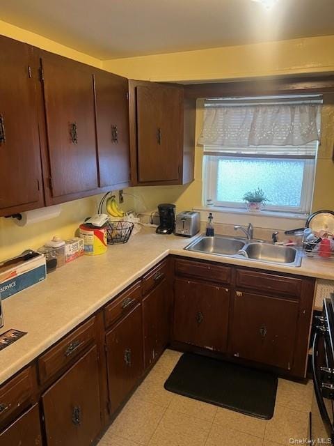 Building Photo - 66 Lee Ave