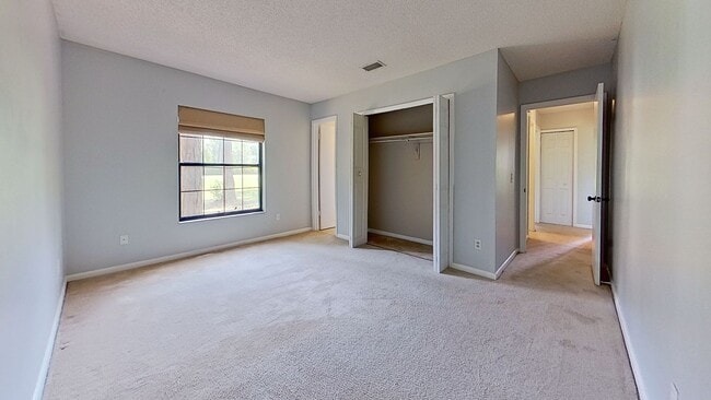 Building Photo - Desirable home in St. Johns County
