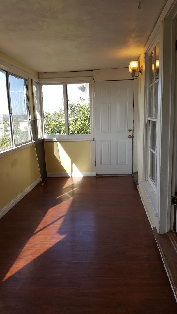 Building Photo - Charming 2bdr house overlooking downtown La Mesa!