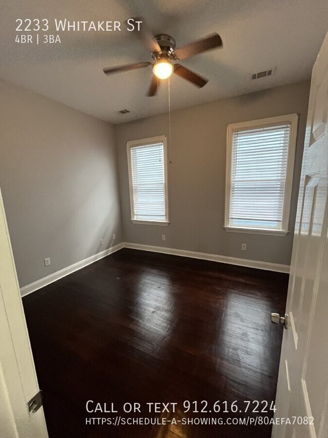 Building Photo - "Spacious 4-Bed, 3-Bath Duplex with Granit...