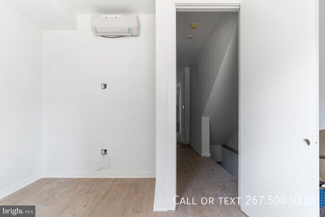 Building Photo - 1306 N Front St