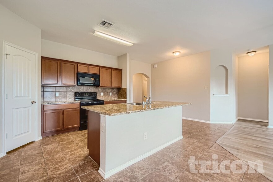 Building Photo - 3205 Emory Oak Way