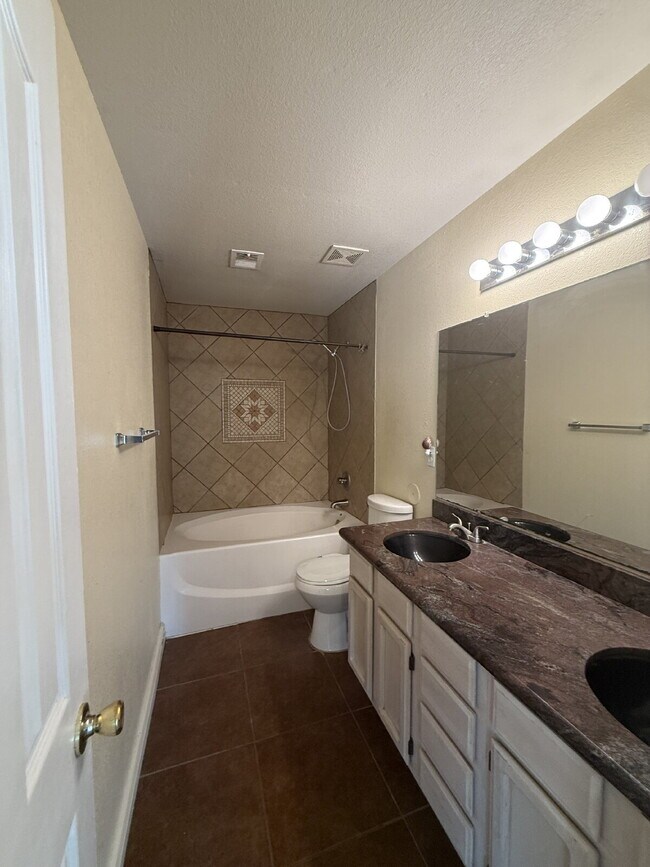 Building Photo - Discover this beautifully designed one-story home featuring 4 spacious bedrooms, 2 bathrooms in N...