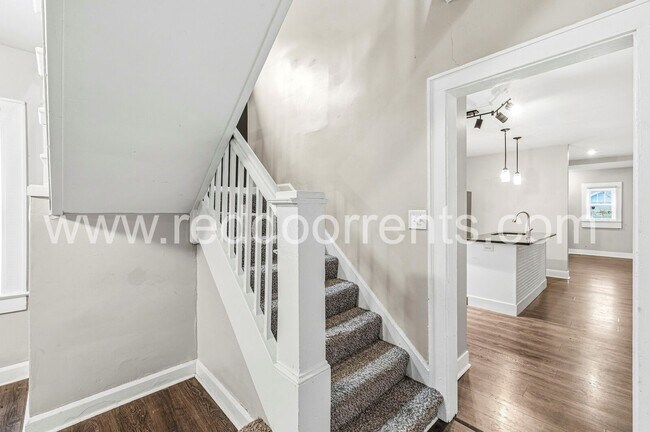 Building Photo - Spacious and Convenient 3-Bedroom Home in Indianapolis