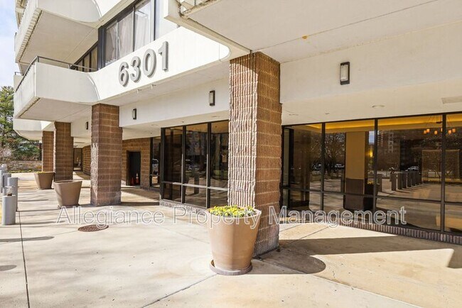 Building Photo - 6301 Stevenson Ave