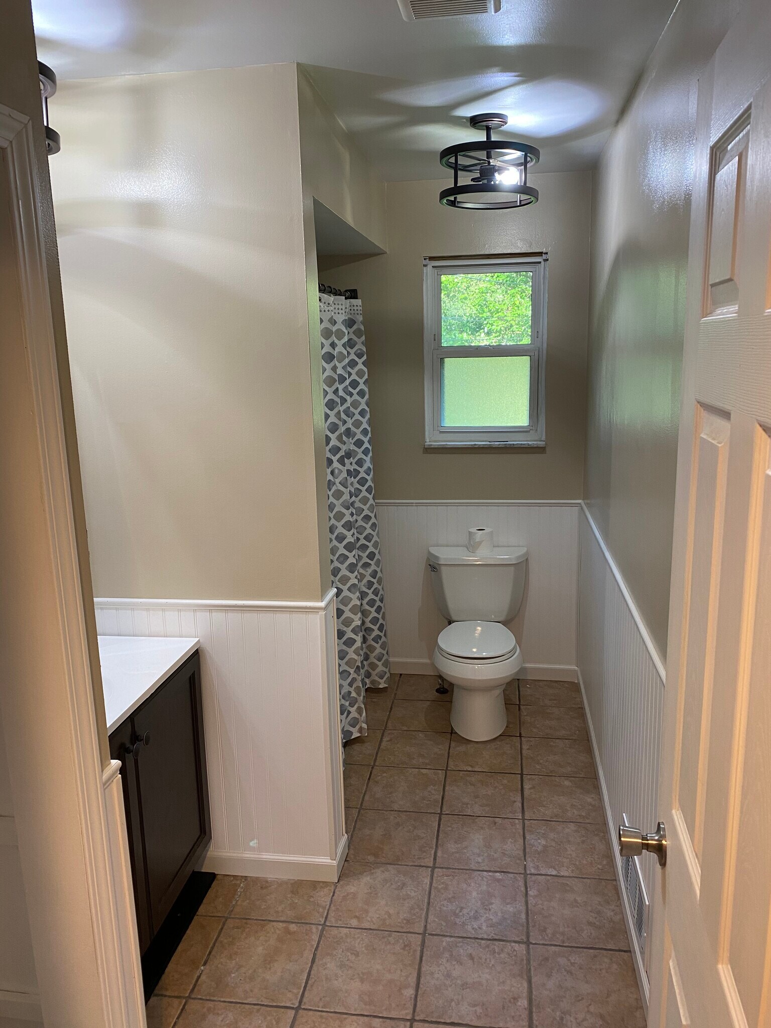 Updated Bathroom - 3585 Culbertson Ave