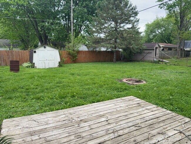 Building Photo - 2208 Beauvoir Ct