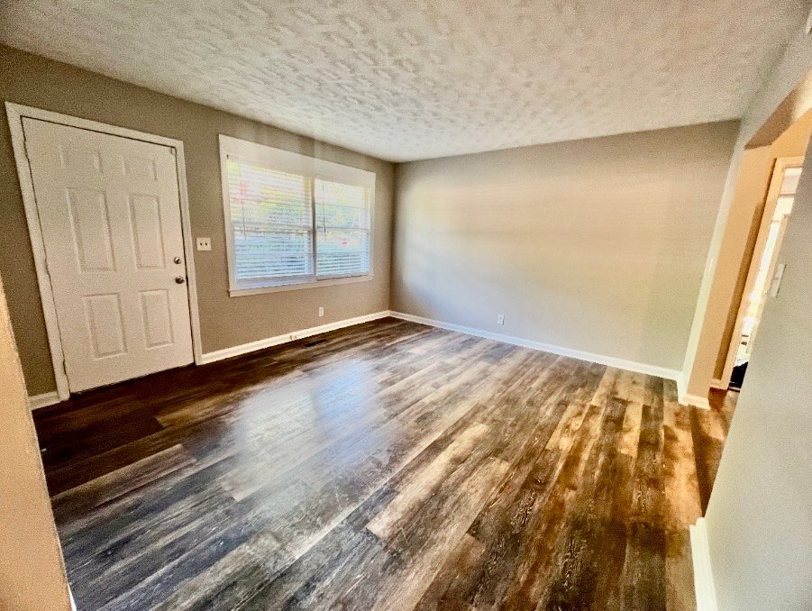 Building Photo - 4222 Yates Dr