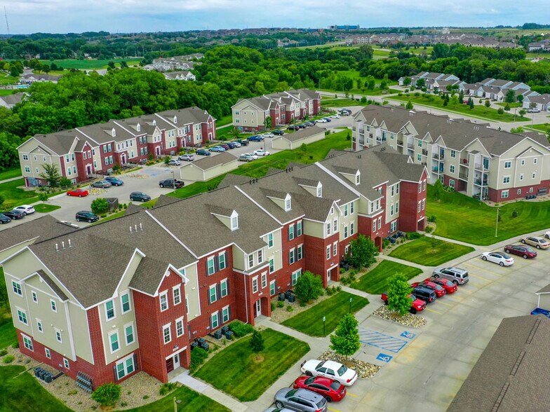 Lynbrook Apartments and Townhomes 19910 Lake Plz Elkhorn NE 68022